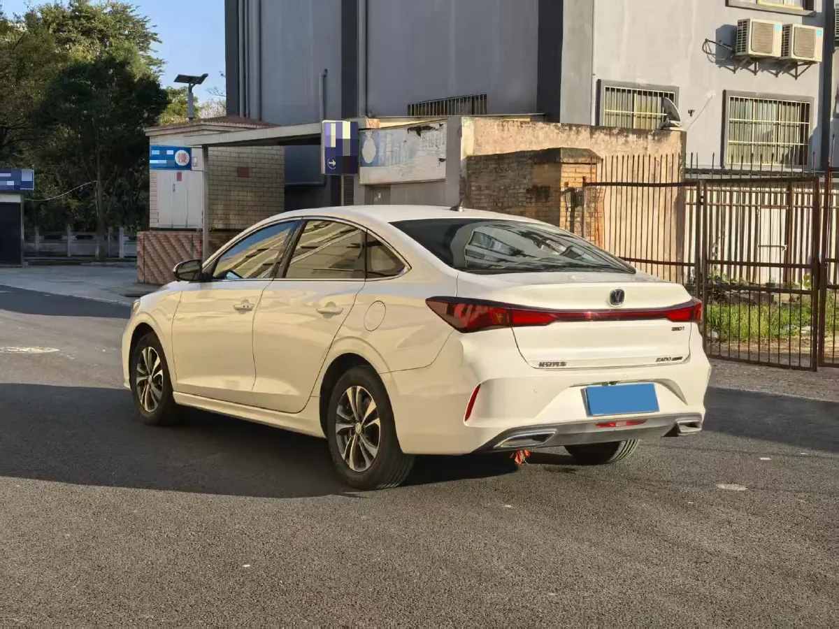2022 ChangAn Eado 1.4T 160HP L4 7DCT,autocango,china used car exporter,china ev exporter,chinese used car exporter,chinese used ev exporter