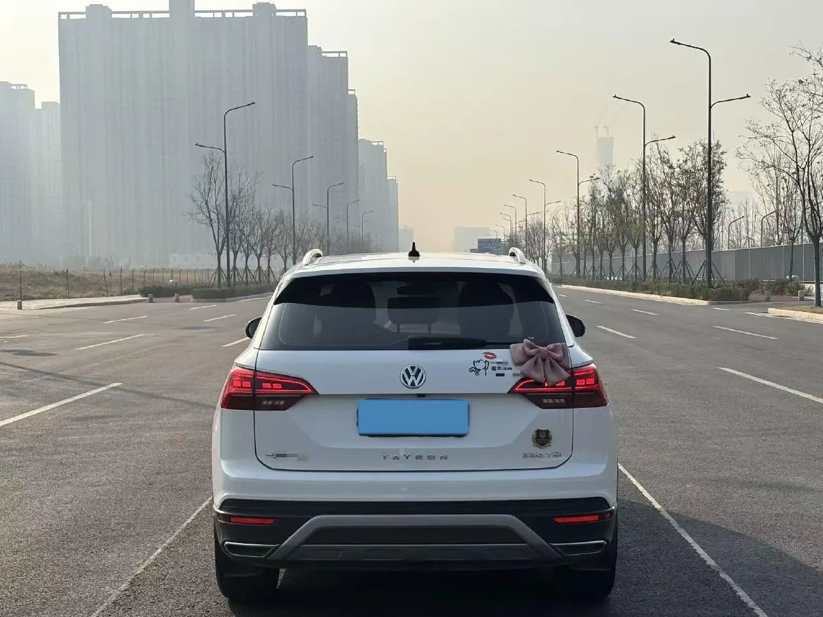 2022 Volkswagen Tayron 2.0T 186HP L4 7DCT,autocango,china used car exporter,china ev exporter,chinese used car exporter,chinese used ev exporter