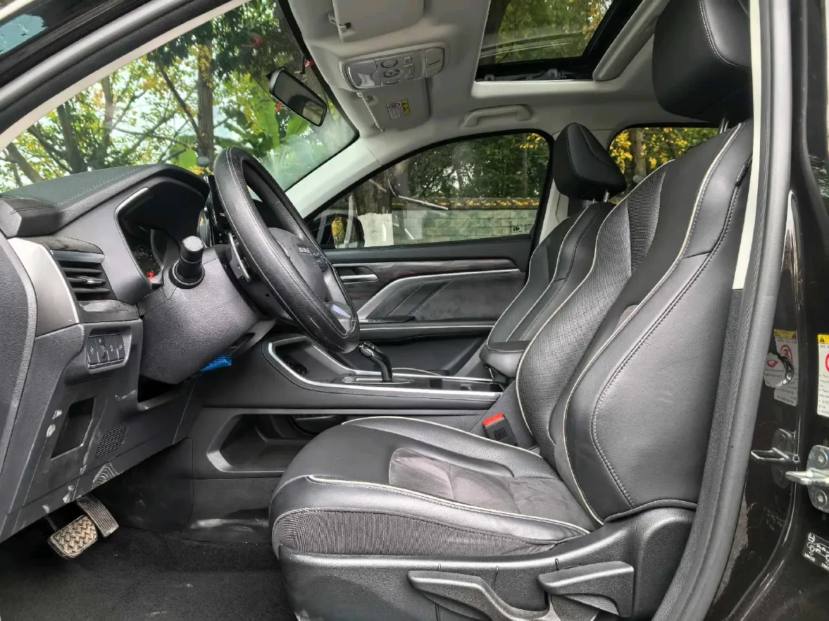 2023 Haval H6 1.5T 150HP L4 7DCT,autocango,china used car exporter,china ev exporter,chinese used car exporter,chinese used ev exporter