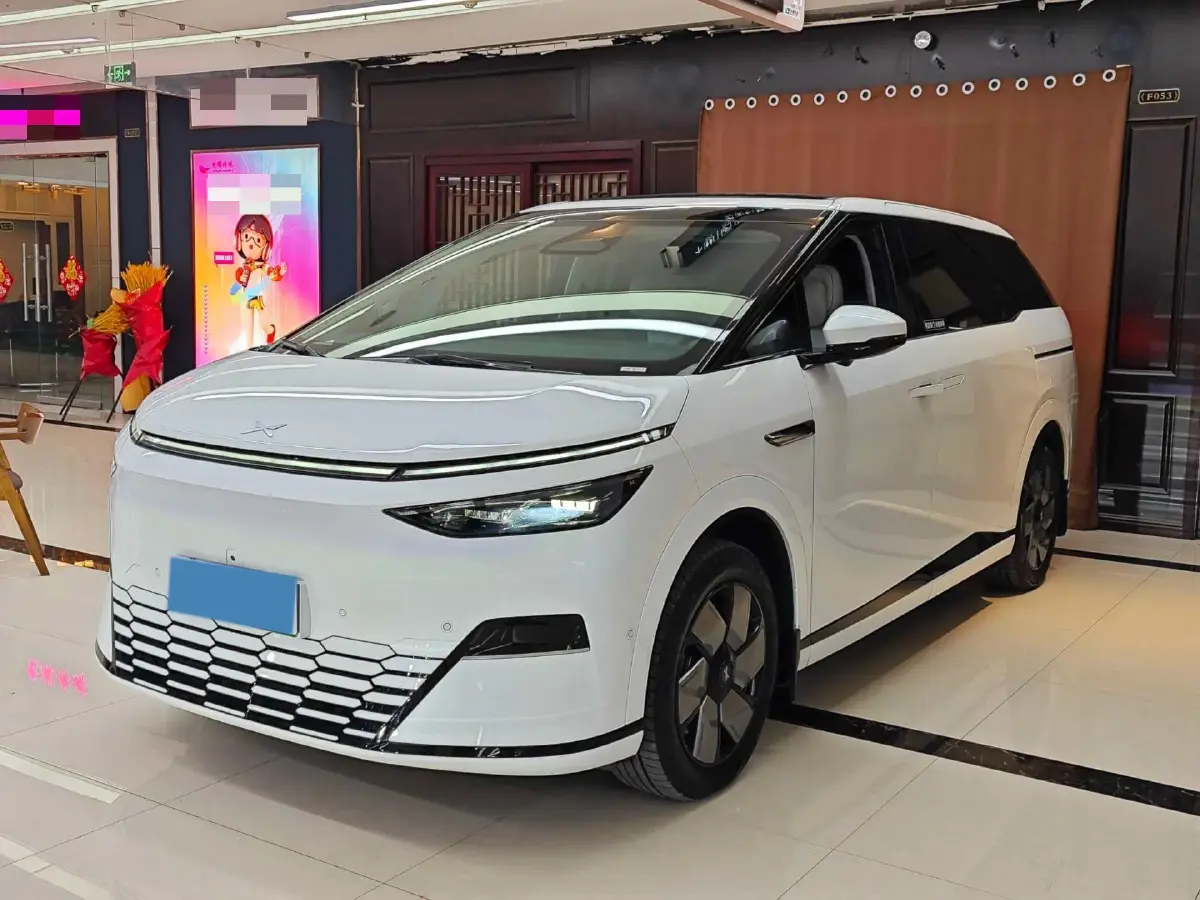 2024 Xpeng X9 BEV 101.5KWH