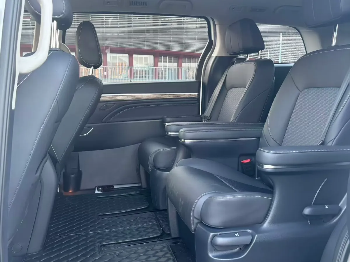 2023 GAC Trumpchi M8 2.0T 252HP L4 8AT,autocango,china used car exporter,china ev exporter,chinese used car exporter,chinese used ev exporter