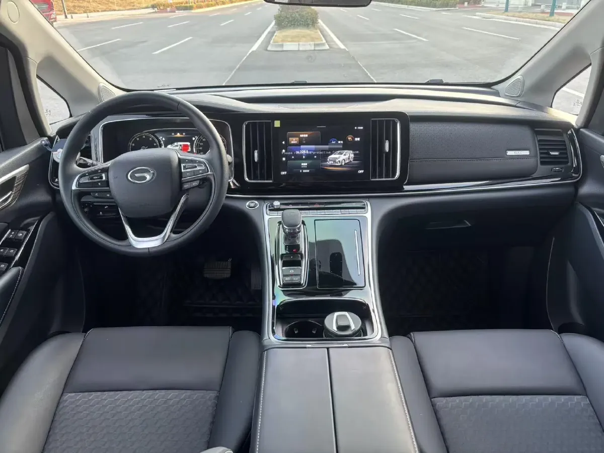 2023 GAC Trumpchi M8 2.0T 252HP L4 8AT,autocango,china used car exporter,china ev exporter,chinese used car exporter,chinese used ev exporter