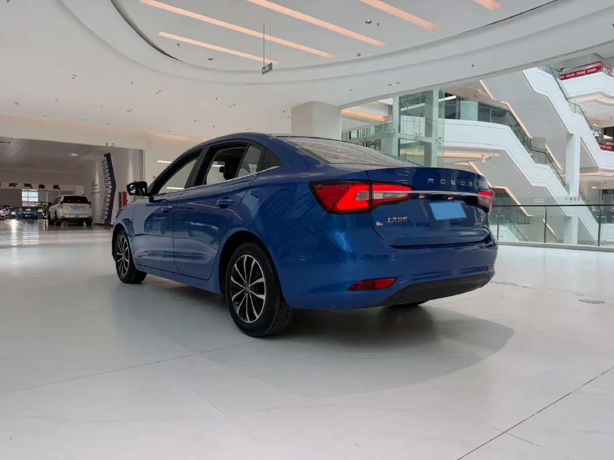 2020 Roewe i5 1.5L 120HP L4 CVT,autocango,china used car exporter,china ev exporter,chinese used car exporter,chinese used ev exporter