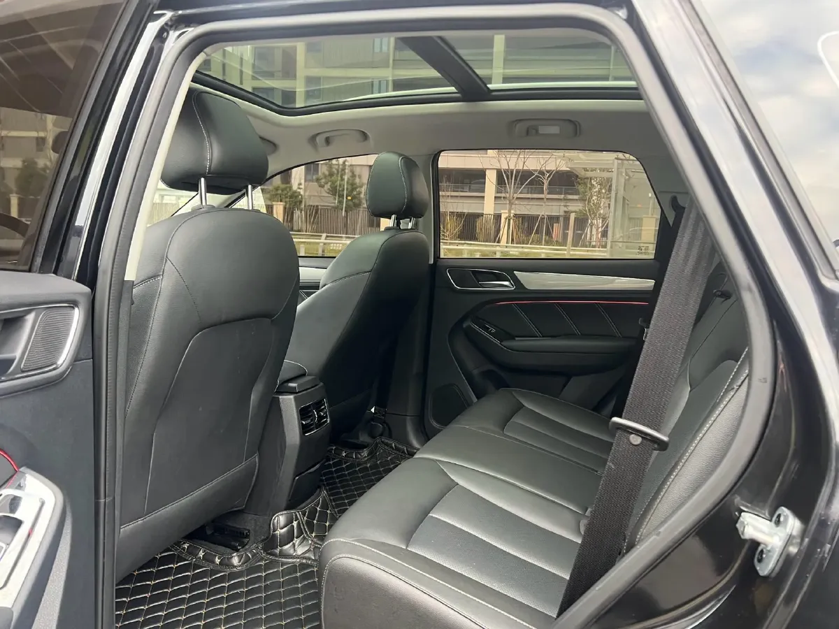 2020 Dongfeng YuFeng P16 2.4T 218HP L4 6MT,autocango,china used car exporter,china ev exporter,chinese used car exporter,chinese used ev exporter