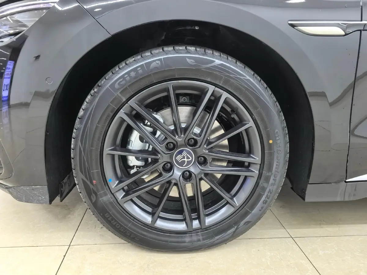 2025 BYD Han 1.5T 156HP L4 E-CVT PHEV,autocango,china used car exporter,china ev exporter,chinese used car exporter,chinese used ev exporter