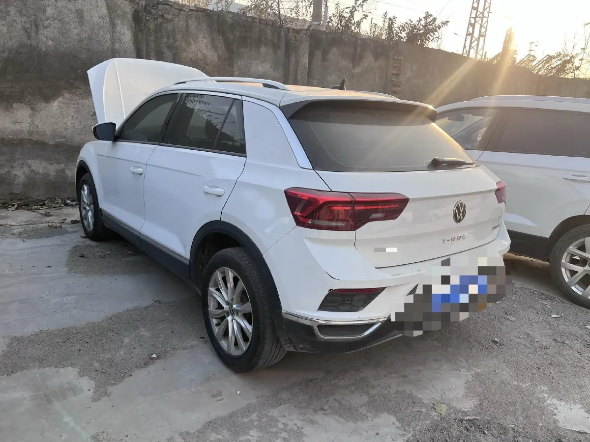 2022 Volkswagen T-Roc 1.4T 150HP L4 7DCT,autocango,china used car exporter,china ev exporter,chinese used car exporter,chinese used ev exporter