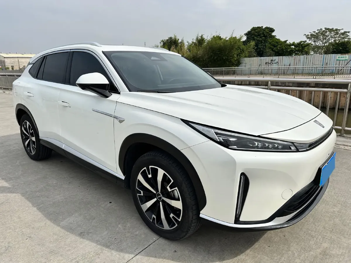 2024 Roewe D5X DMH 1.5T 150HP L4 2DHT PHEV 21.4KWH,autocango,china used car exporter,china ev exporter,chinese used car exporter,chinese used ev exporter