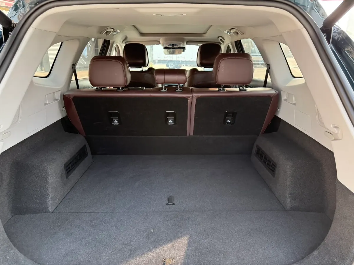 2024 Chery Tiggo 8 PRO 2.0T 254HP L4 7DCT,autocango,china used car exporter,china ev exporter,chinese used car exporter,chinese used ev exporter