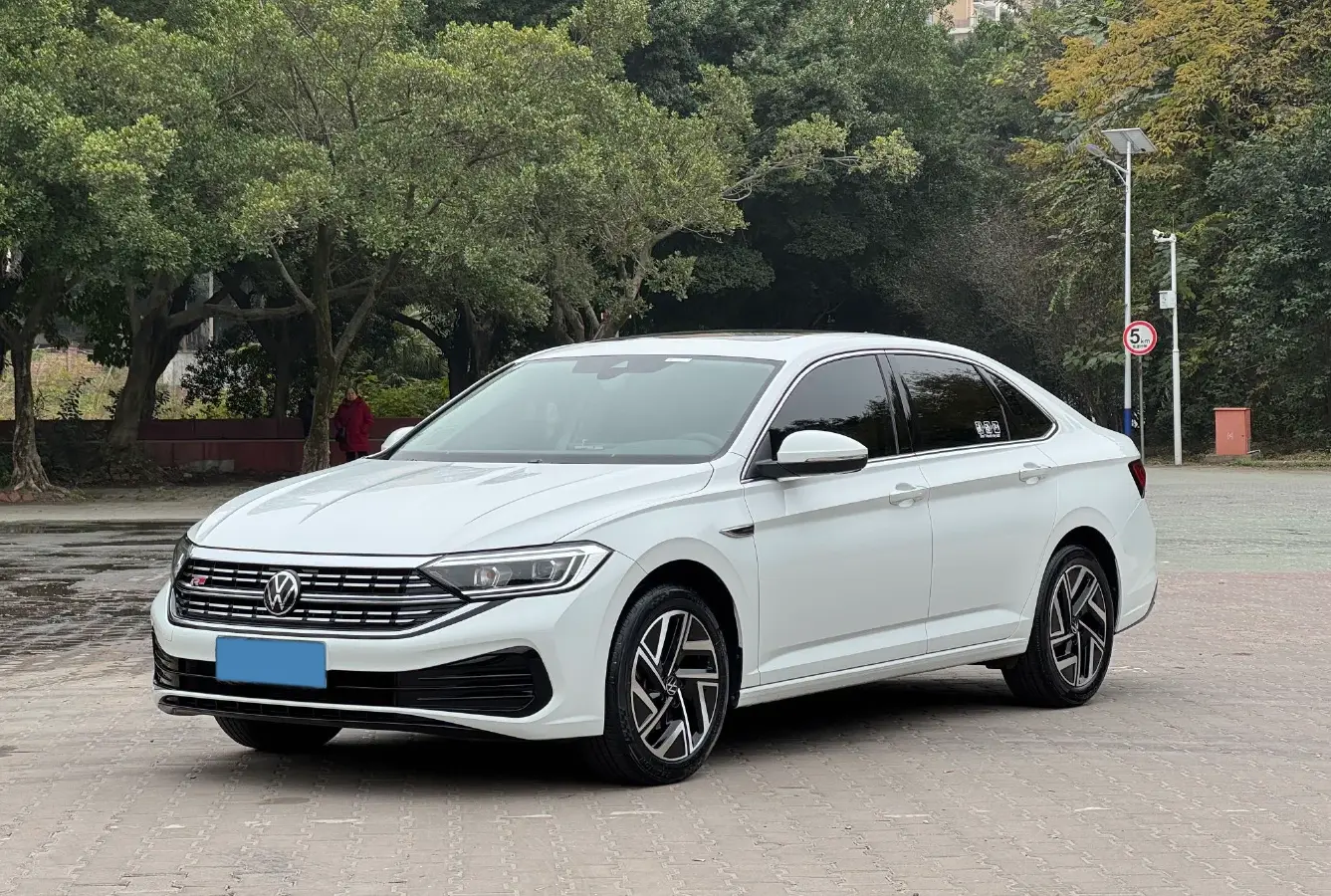 2023 Volkswagen Sagitar 1.4T 150HP L4 7DCT