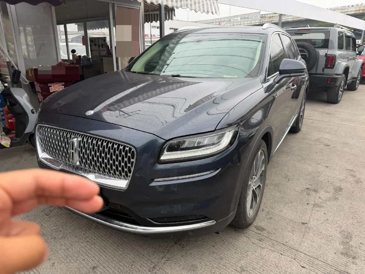 2021 Lincoln Nautilus 2.0T 245HP L4 8AT