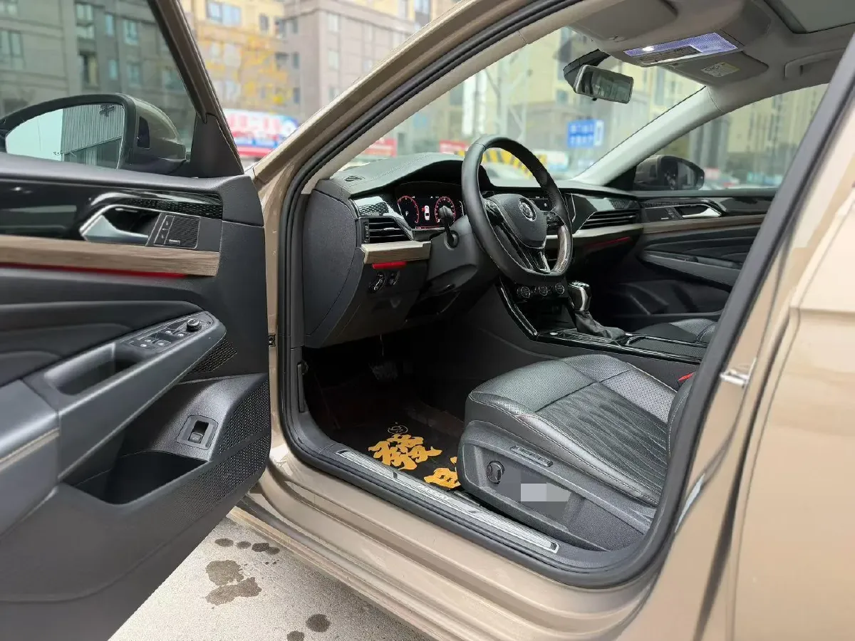 2019 Buick EnvisionPlus 2.0T 260HP L4 9AT,autocango,china used car exporter,china ev exporter,chinese used car exporter,chinese used ev exporter