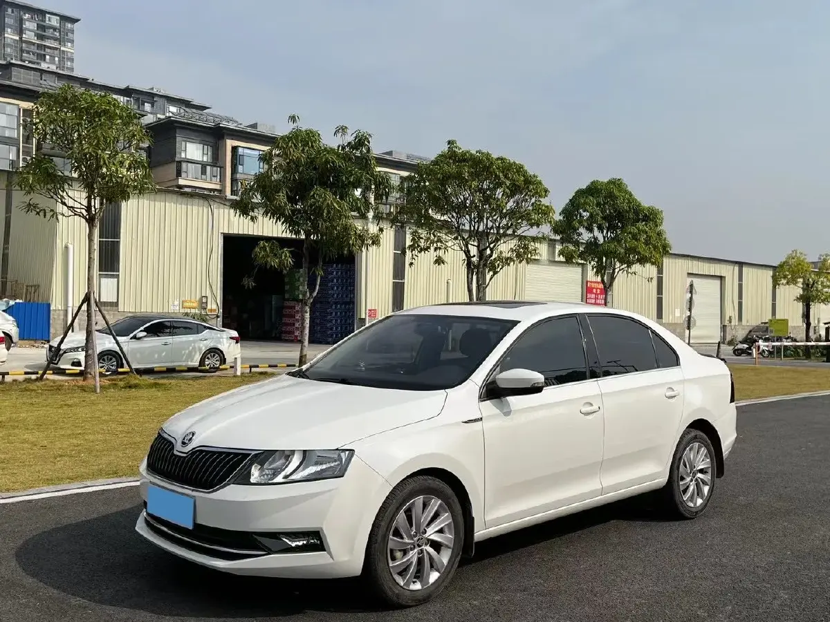 2018 Skoda Rapid 1.6L 110HP L4 6AT
