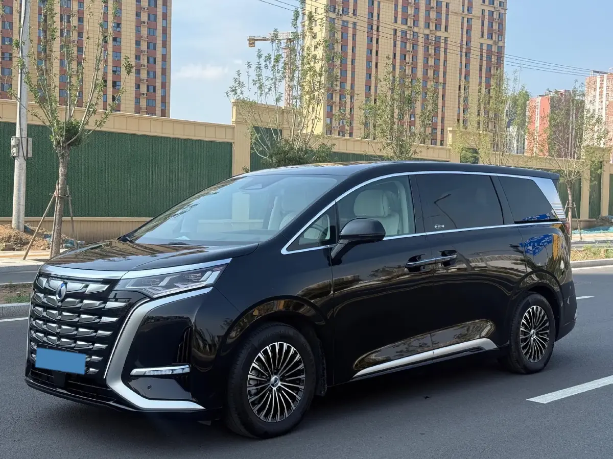 2024 Denza D9 1.5T 139HP L4 E-CVT PHEV 40KWH