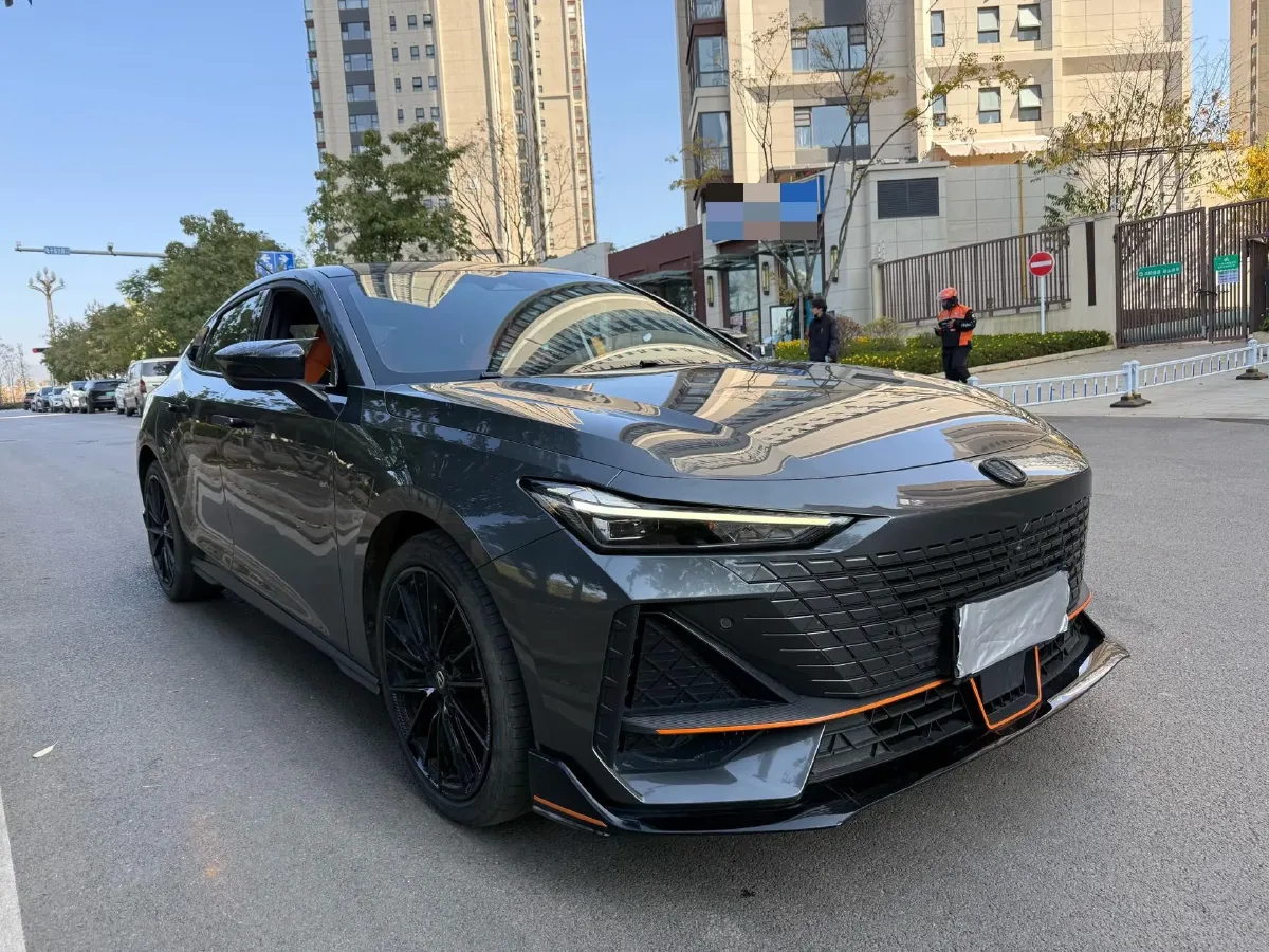 2023 ChangAn UNI-V 1.5T 188HP L4 7DCT,autocango,china used car exporter,china ev exporter,chinese used car exporter,chinese used ev exporter