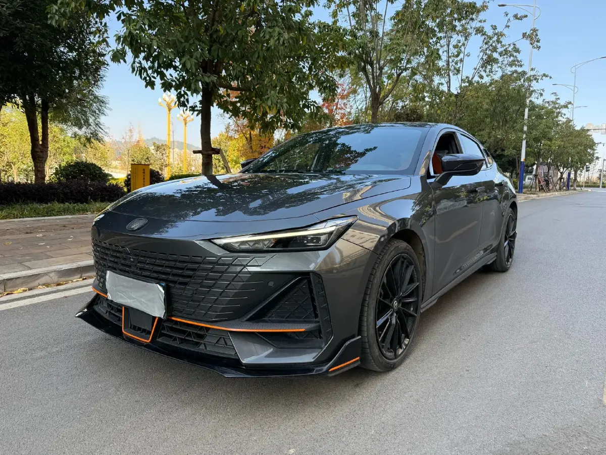 2023 ChangAn UNI-V 1.5T 188HP L4 7DCT