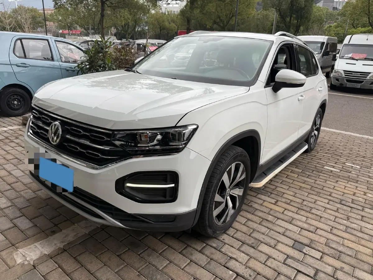 2019 Jeep Cherokee 2.0T 234HP L4 9AT