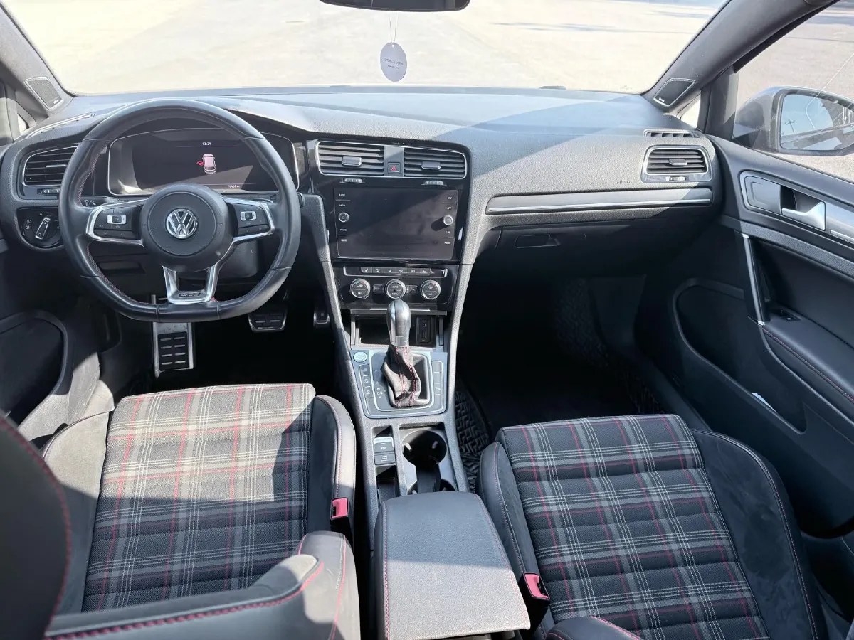 2019 Buick EnvisionPlus 2.0T 260HP L4 9AT,autocango,china used car exporter,china ev exporter,chinese used car exporter,chinese used ev exporter