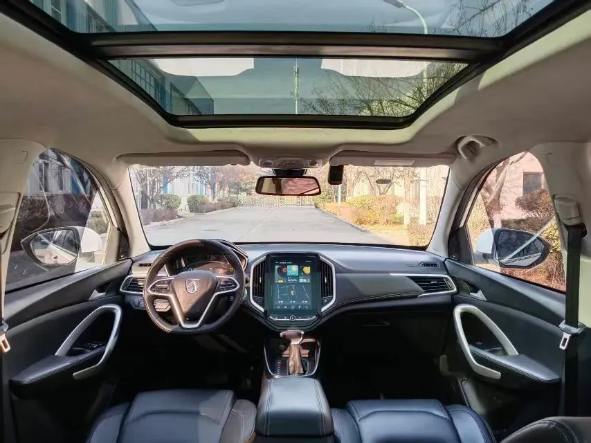 2021 BaoJun 530 1.5T 147HP L4 CVT,autocango,china used car exporter,china ev exporter,chinese used car exporter,chinese used ev exporter