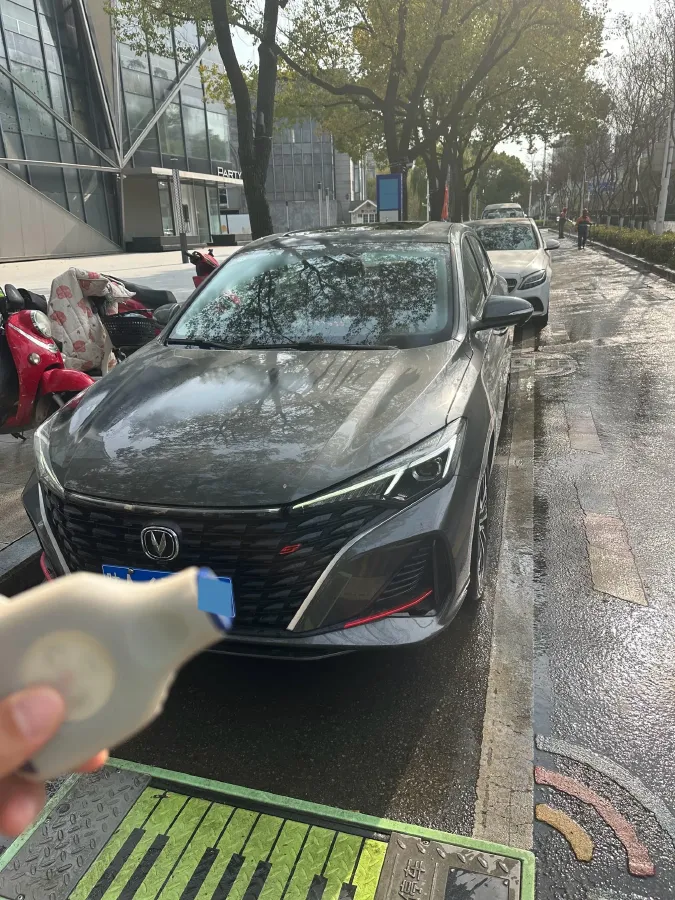 2022 ChangAn Eado 1.4T 160HP L4 7DCT,autocango,china used car exporter,china ev exporter,chinese used car exporter,chinese used ev exporter