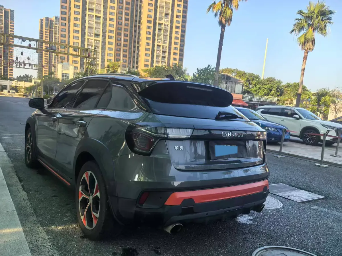 2018 Toyota C-HR 2.0L 171HP L4 CVT,autocango,china used car exporter,china ev exporter,chinese used car exporter,chinese used ev exporter