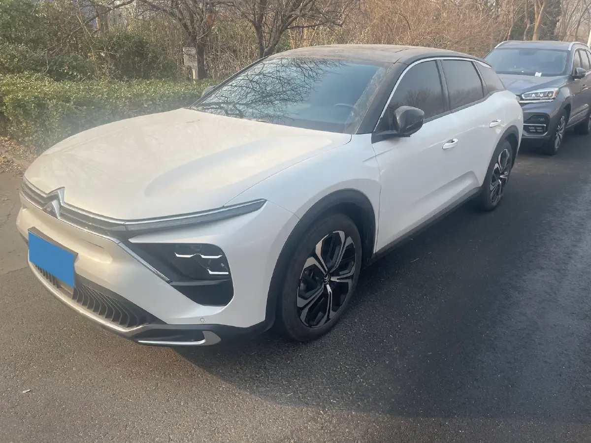 2023 Citroen C5 X 1.6T 175HP L4 8AT