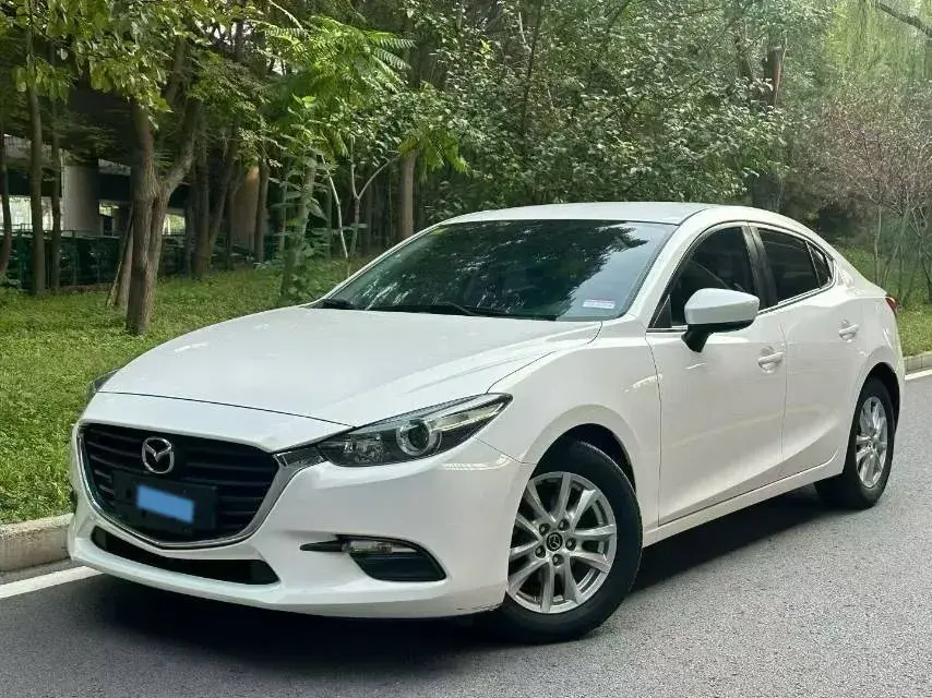 2017 Mazda 3 Axela 1.5L 117HP L4 6AT