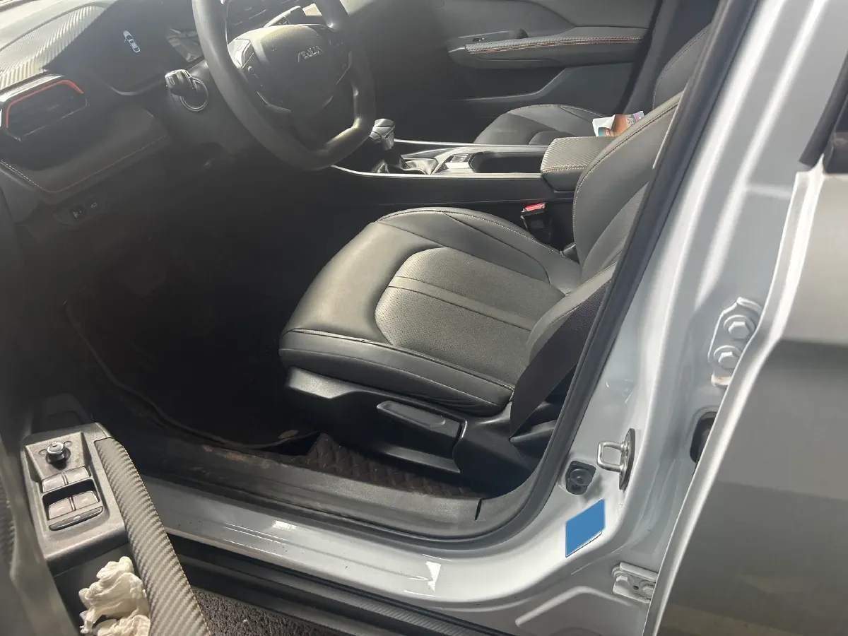 2023 DongFeng Aeolus YiXuan 1.5L 125HP L4 6DCT,autocango,china used car exporter,china ev exporter,chinese used car exporter,chinese used ev exporter