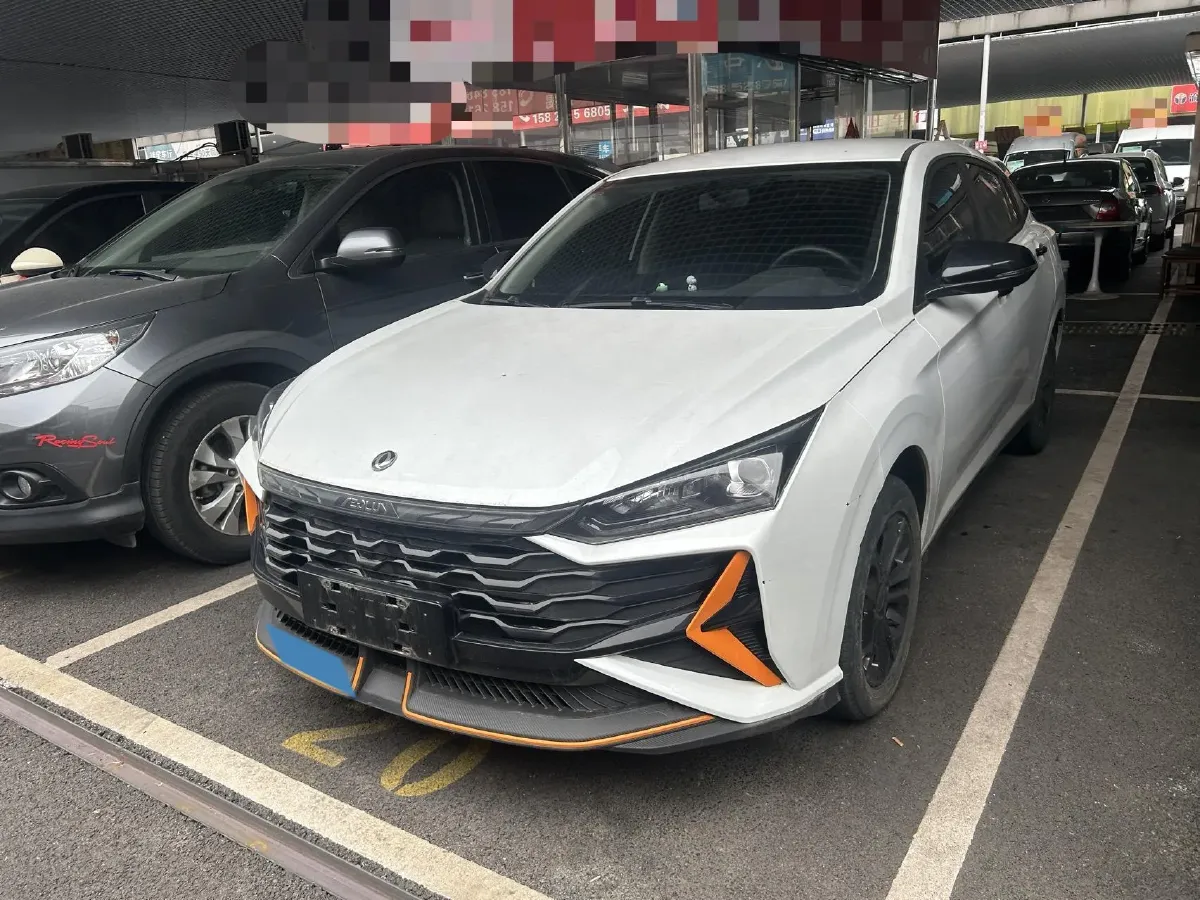 2023 DongFeng Aeolus YiXuan 1.5L 125HP L4 6DCT,autocango,china used car exporter,china ev exporter,chinese used car exporter,chinese used ev exporter