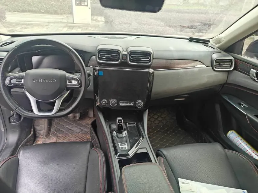 2018 Toyota C-HR 2.0L 171HP L4 CVT,autocango,china used car exporter,china ev exporter,chinese used car exporter,chinese used ev exporter