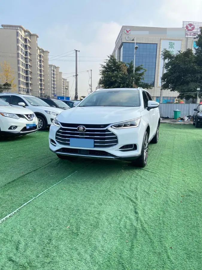 2018 BYD Tang 2.0T 205HP L4 6AT