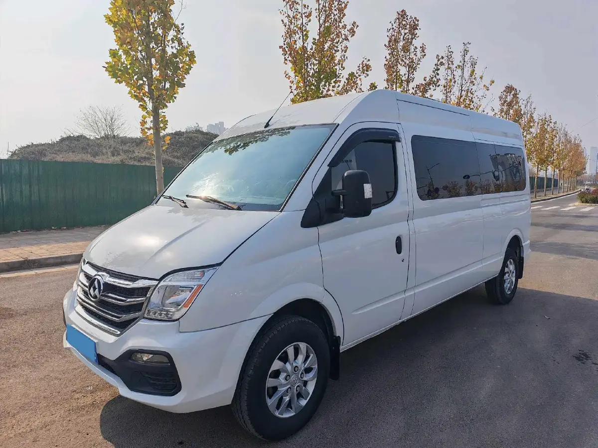 2020 MAXUS XinTu V80 2.5T 136HP L4 6MT