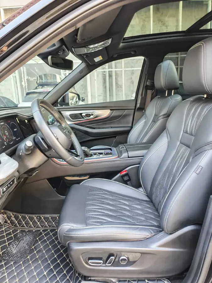 2022 GAC Trumpchi GS8 2.0T 252HP L4 8AT,autocango,china used car exporter,china ev exporter,chinese used car exporter,chinese used ev exporter