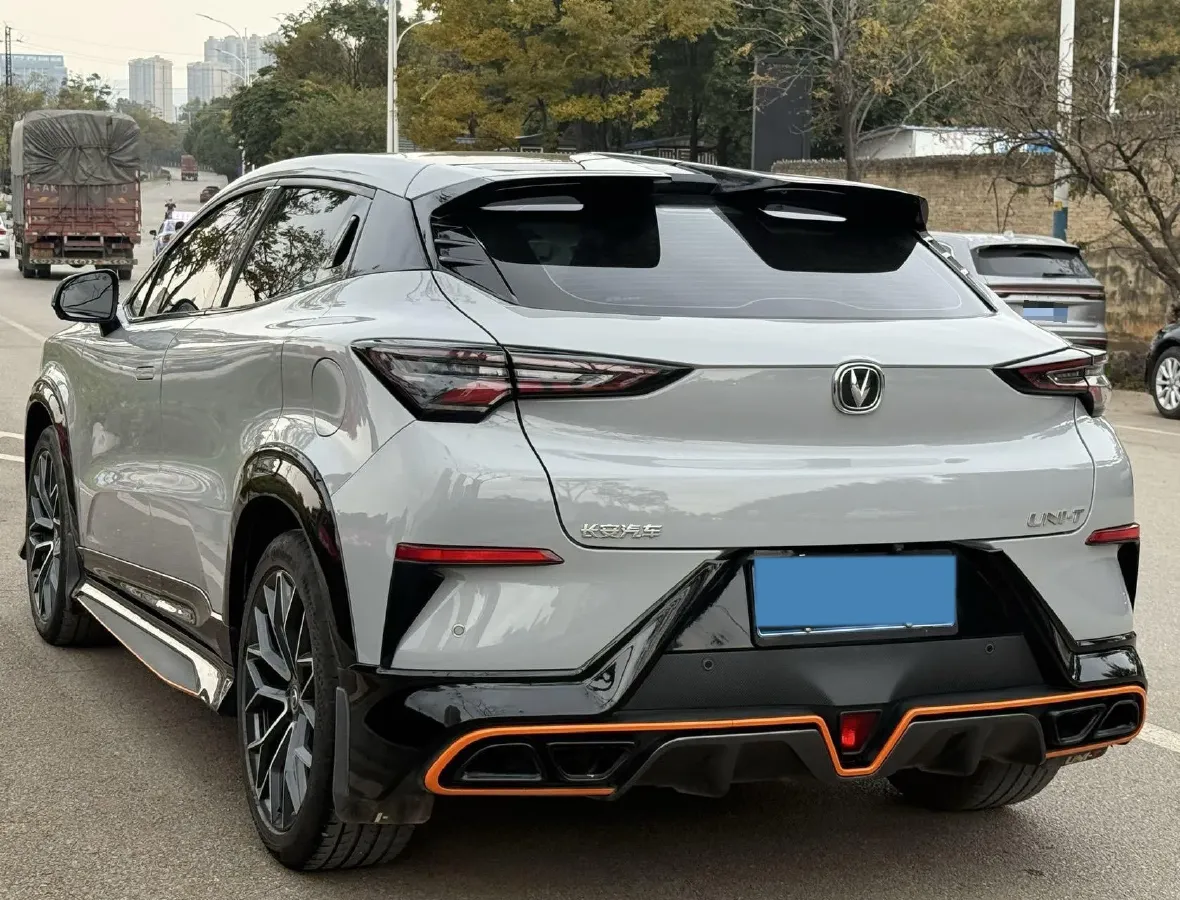 2023 ChangAn UNI-T 1.5T 188HP L4 7DCT,autocango,china used car exporter,china ev exporter,chinese used car exporter,chinese used ev exporter