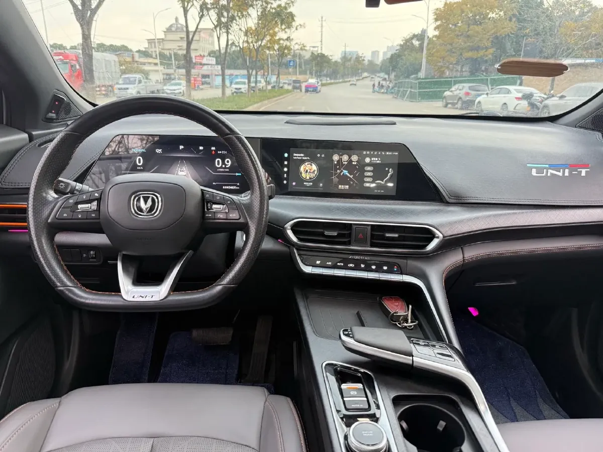 2023 ChangAn UNI-T 1.5T 188HP L4 7DCT,autocango,china used car exporter,china ev exporter,chinese used car exporter,chinese used ev exporter