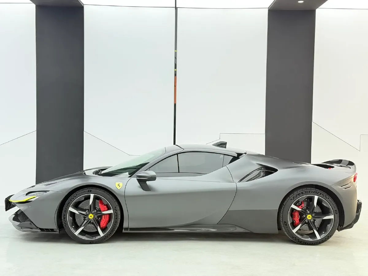 2020 Ferrari SF90 3.9T 781HP V8 8DCT PHEV 7.9KWH,autocango,china used car exporter,china ev exporter,chinese used car exporter,chinese used ev exporter