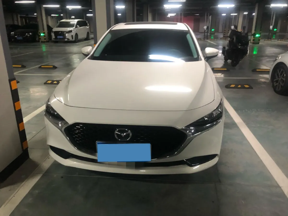 2023 Mazda 3 Axela 2.0L 158HP L4 6AT,autocango,china used car exporter,china ev exporter,chinese used car exporter,chinese used ev exporter
