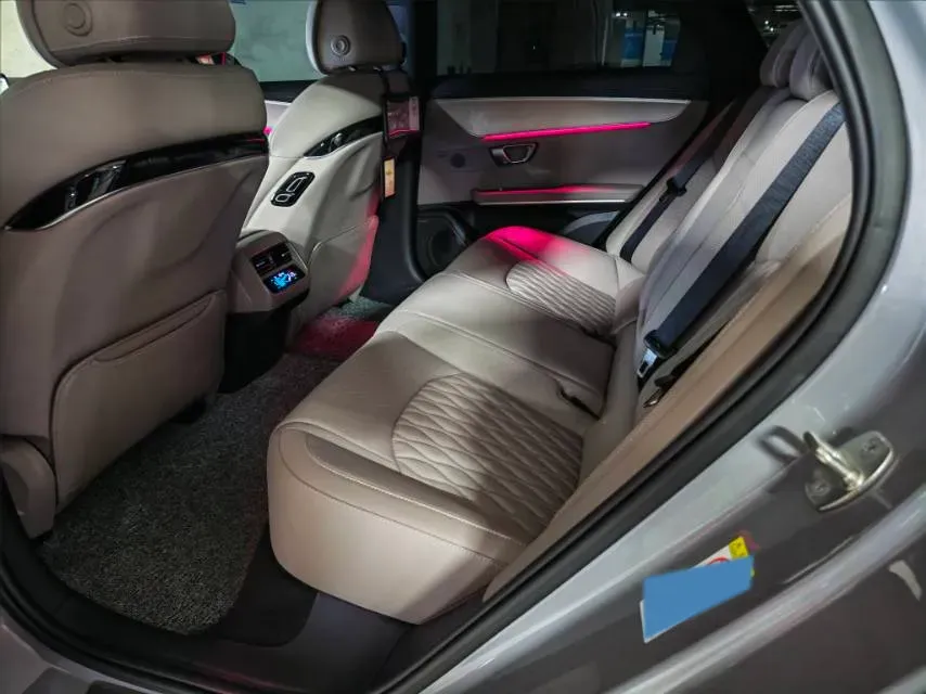 2025 BYD Han BEV 72KWH,autocango,china used car exporter,china ev exporter,chinese used car exporter,chinese used ev exporter