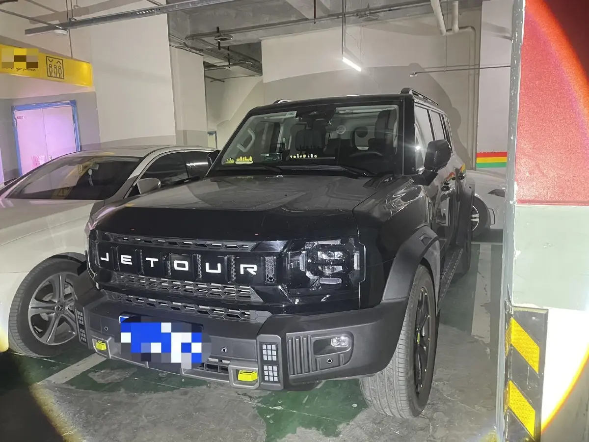 2023 Jetour Traveller 2.0T 254HP L4 7DCT