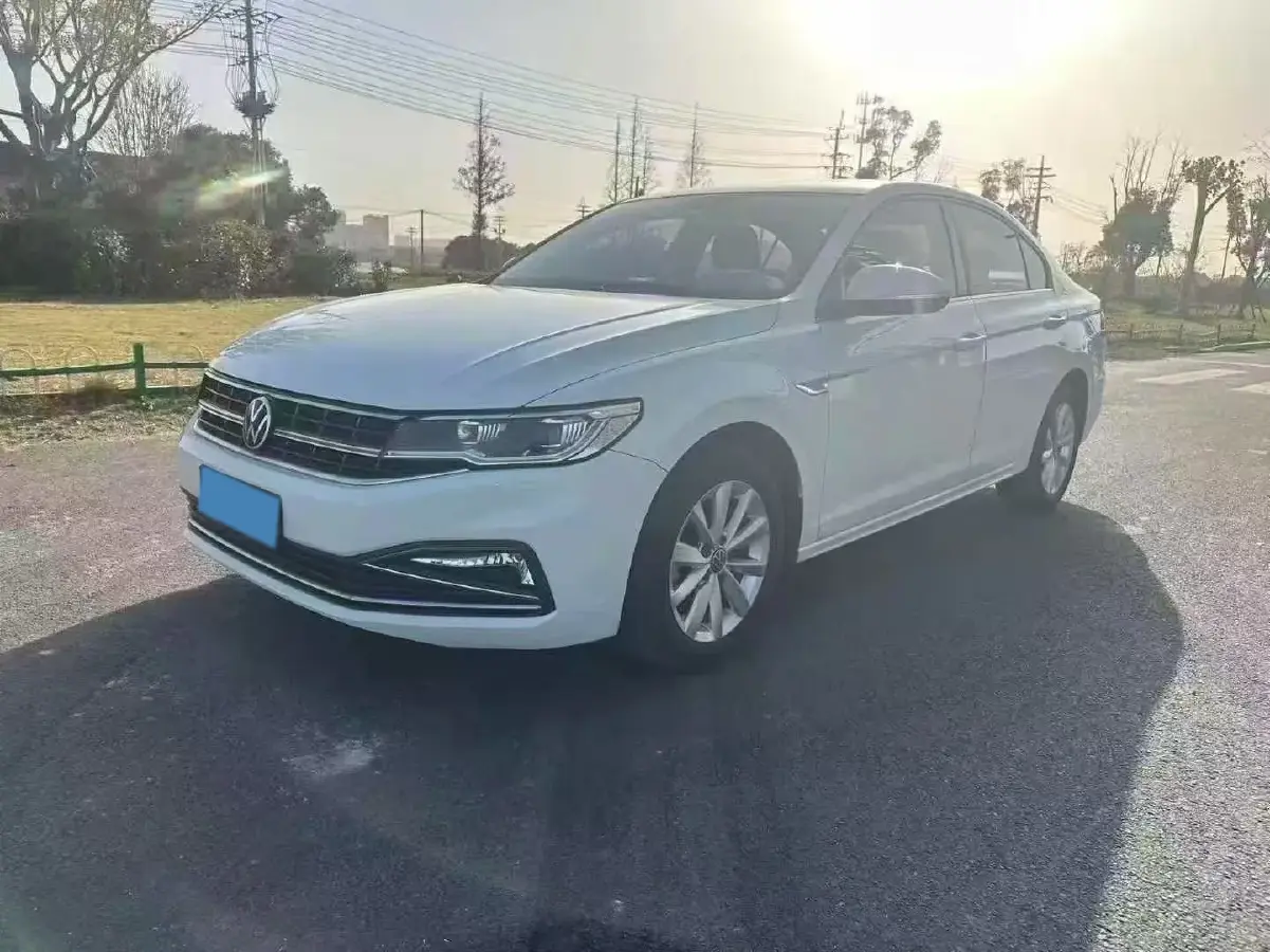2020 Volkswagen Bora 1.5L 113HP L4 6AT