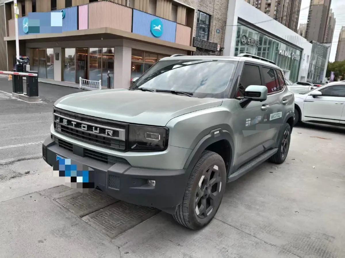 2025 Jetour Traveller 2.0T 254HP L4 7DCT