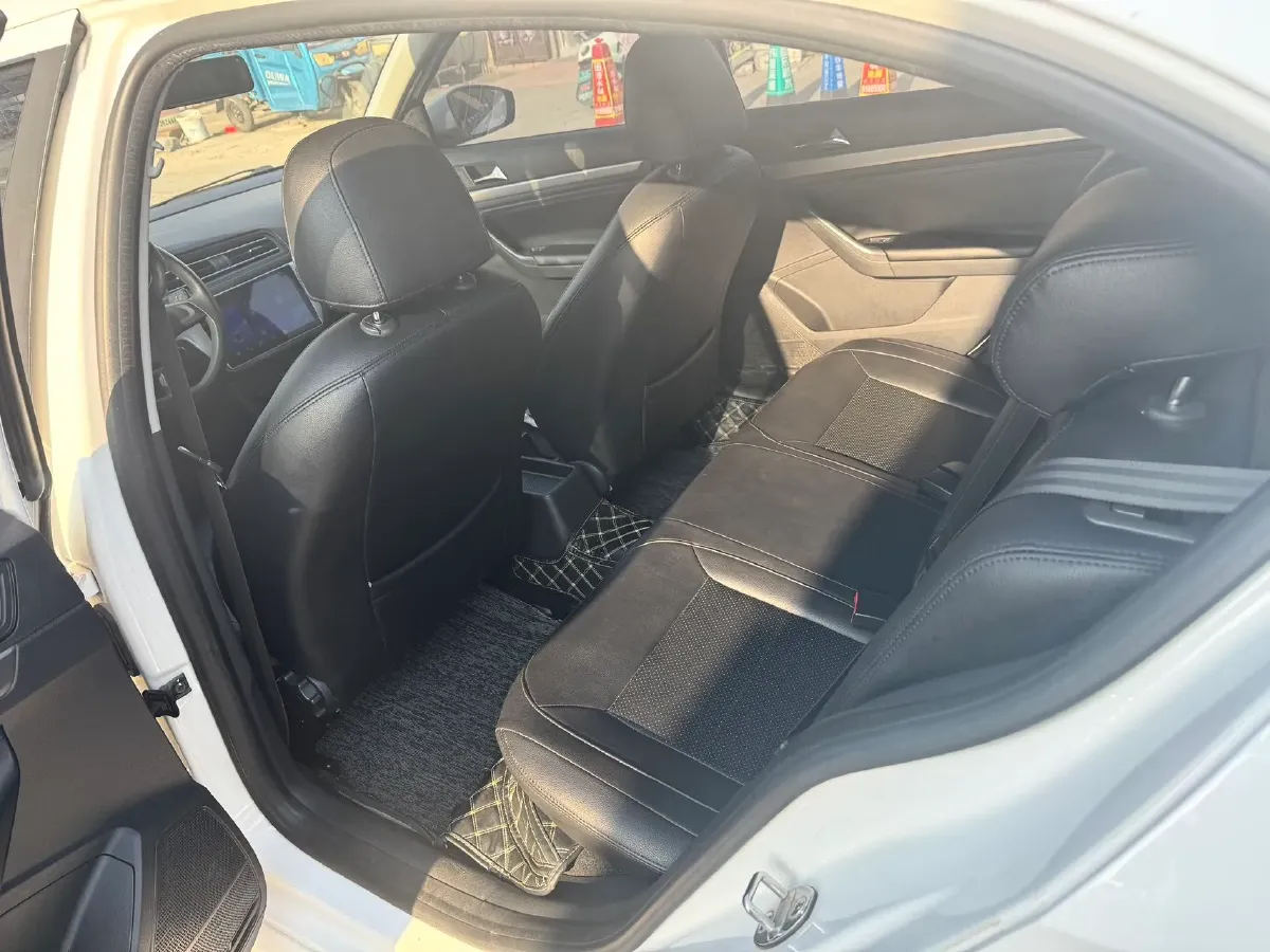 2019 ChangAn Eado XT 1.6L 128HP L4 6AT,autocango,china used car exporter,china ev exporter,chinese used car exporter,chinese used ev exporter