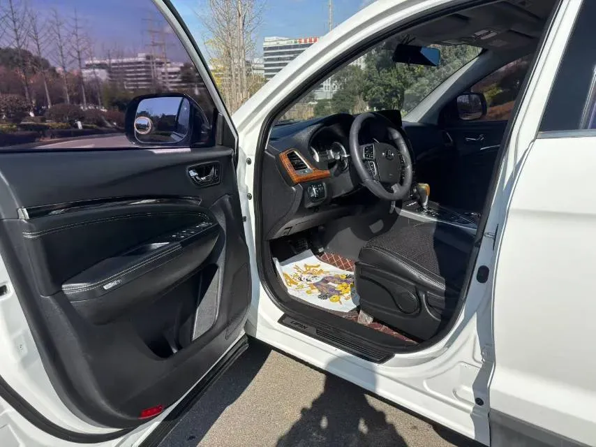 2017 LiFan X80 2.0T 192HP L4 6AT,autocango,china used car exporter,china ev exporter,chinese used car exporter,chinese used ev exporter