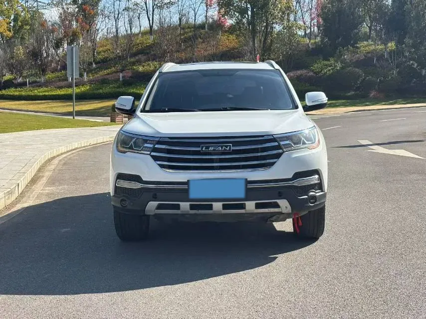 2017 LiFan X80 2.0T 192HP L4 6AT,autocango,china used car exporter,china ev exporter,chinese used car exporter,chinese used ev exporter