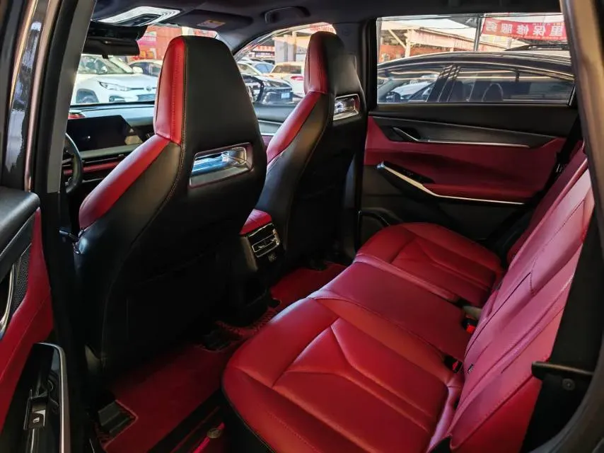 2022 ChangAn CS75 Plus 1.5T 188HP L4 8AT,autocango,china used car exporter,china ev exporter,chinese used car exporter,chinese used ev exporter