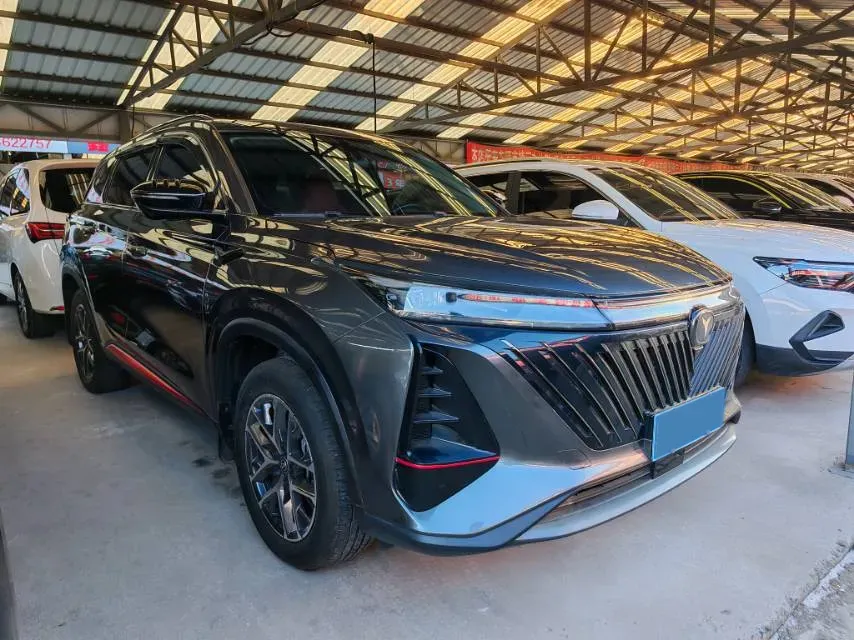 2022 ChangAn CS75 Plus 1.5T 188HP L4 8AT,autocango,china used car exporter,china ev exporter,chinese used car exporter,chinese used ev exporter