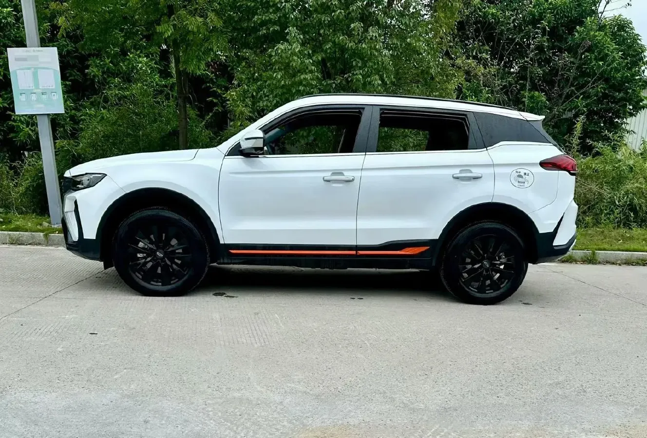 2022 Geely Azkarra 1.8T 184HP L4 7DCT,autocango,china used car exporter,china ev exporter,chinese used car exporter,chinese used ev exporter