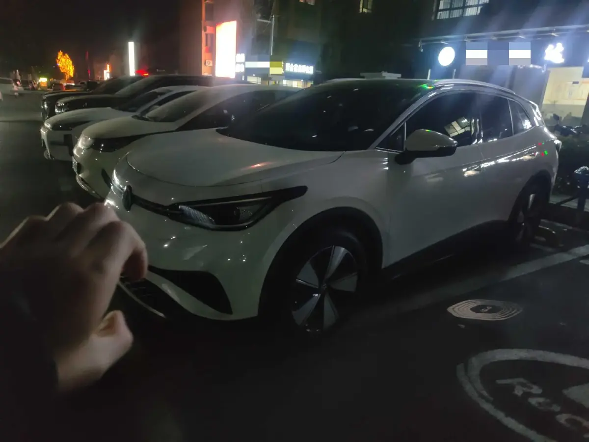 2025 Volkswagen ID.4 X BEV 52.8KWH 2025 Volkswagen ID.4 X BEV 52.8KWH