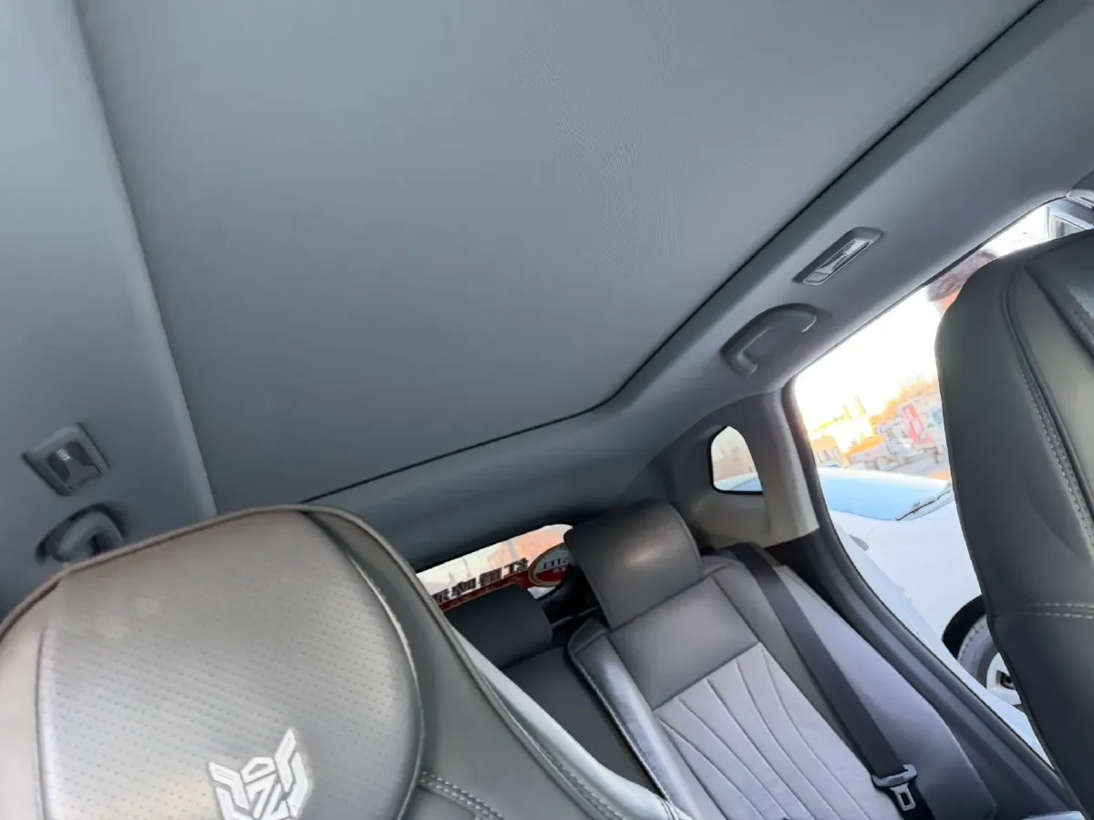 2024 ChangAn UNI-Z 1.5L 98HP L4 E-CVT PHEV 18.4KWH,autocango,china used car exporter,china ev exporter,chinese used car exporter,chinese used ev exporter