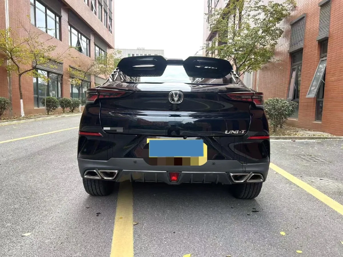 2020 ChangAn UNI-T 1.5T 180HP L4 7DCT,autocango,china used car exporter,china ev exporter,chinese used car exporter,chinese used ev exporter