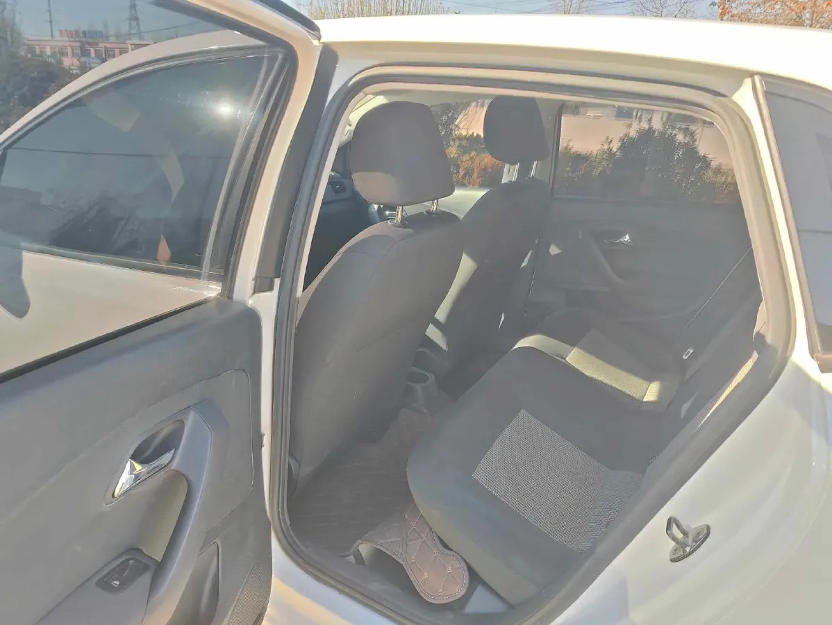 2018 ChangAn Eado 1.6L 128HP L4 6AT,autocango,china used car exporter,china ev exporter,chinese used car exporter,chinese used ev exporter